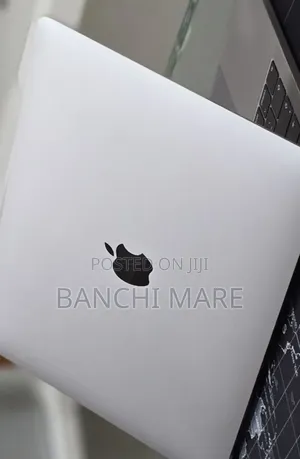 New Laptop Apple MacBook 2020 32GB Intel Core i7 SSD 1T