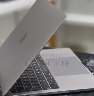 New Laptop Apple MacBook 2020 32GB Intel Core i7 SSD 1T