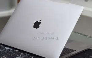 New Laptop Apple MacBook 2020 32GB Intel Core i7 SSD 1T