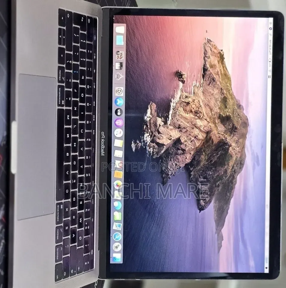 New Laptop Apple MacBook 2020 32GB Intel Core i7 SSD 1T
