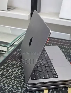 New Laptop Apple MacBook Pro 2021 M1 32GB Apple M1 Pro SSD 512GB