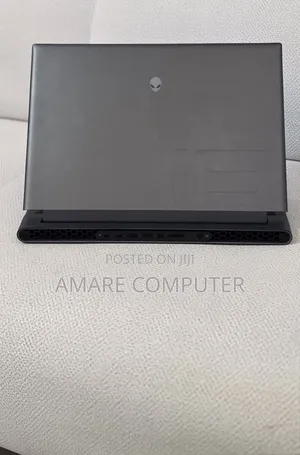 New Laptop Alienware M18 R2 32GB Intel Core i9 SSD 2T