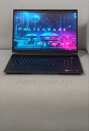 New Laptop Alienware M18 R2 32GB Intel Core i9 SSD 2T