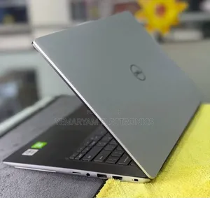 New Laptop Dell Vostro 14 5490 16GB Intel Core i7 SSD 256GB
