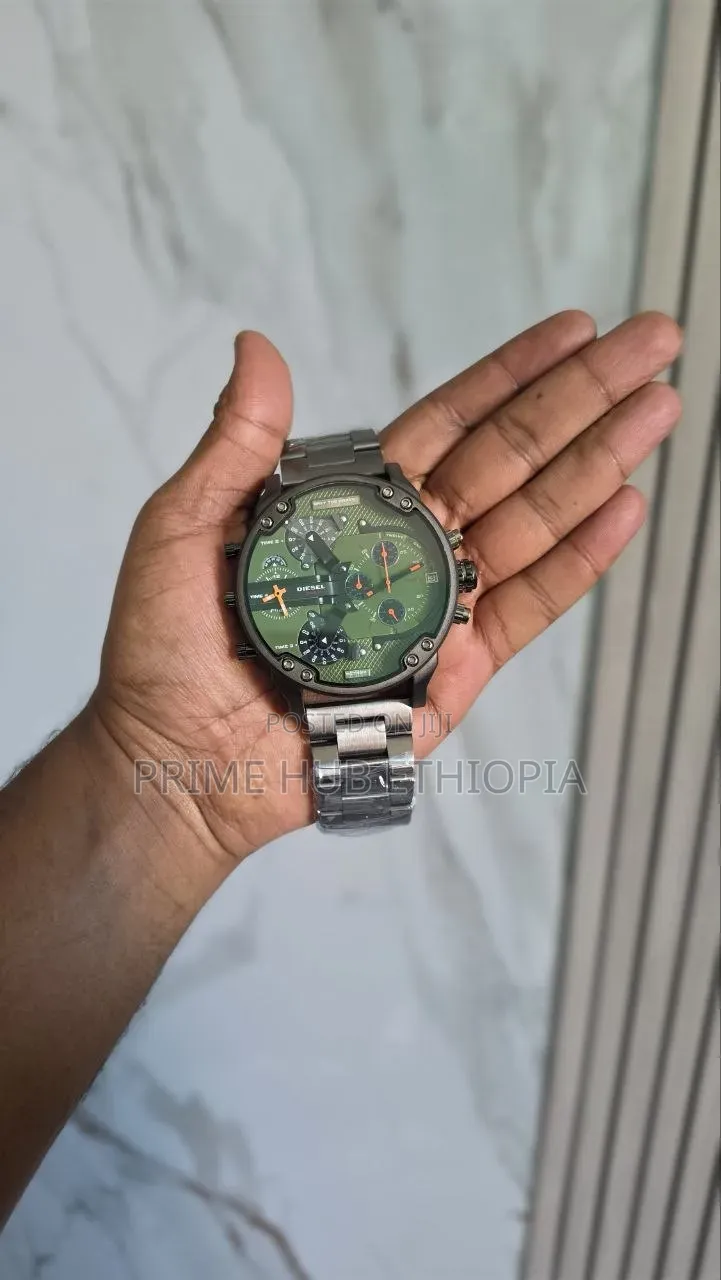 Diesel Mr. Daddy 2.0 Men's Chronograph Watch Model DZ7477