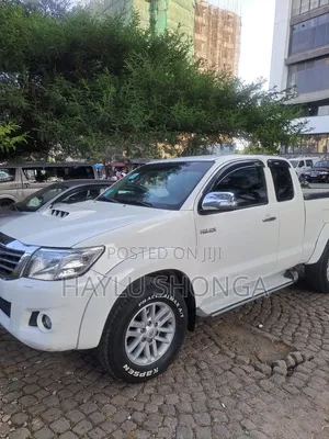 Toyota Hilux 2015 White