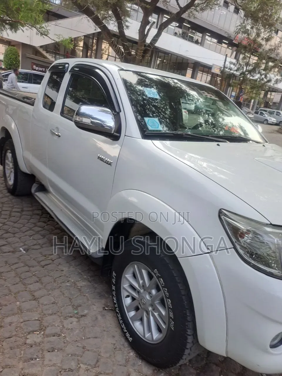 Toyota Hilux 2015 White