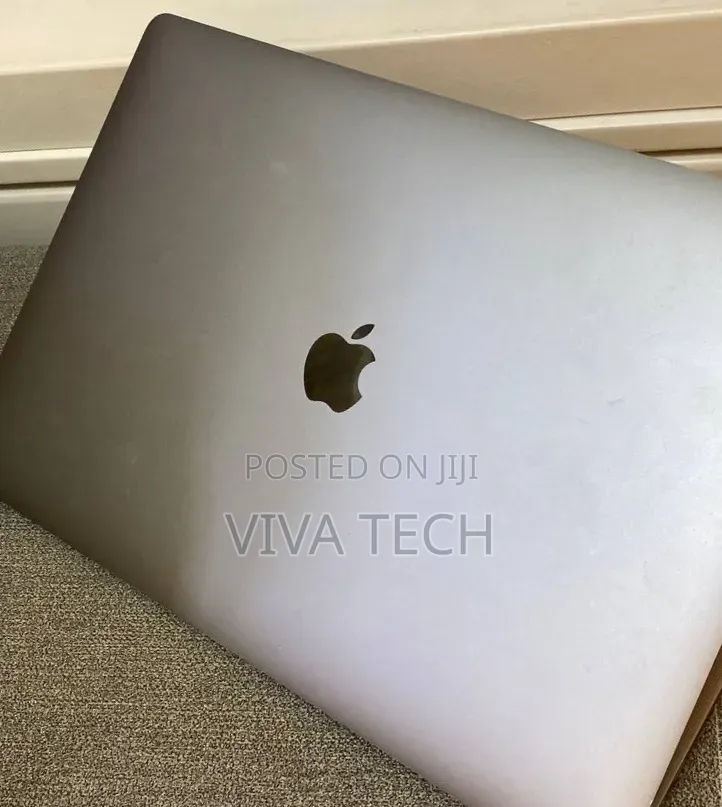 New Laptop Apple MacBook Pro 2017 16GB Intel Core i7 SSD 512GB