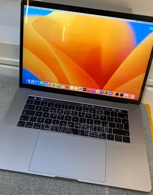 New Laptop Apple MacBook Pro 2017 16GB Intel Core i7 SSD 512GB