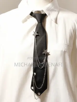 Y2K Star Chain Tie