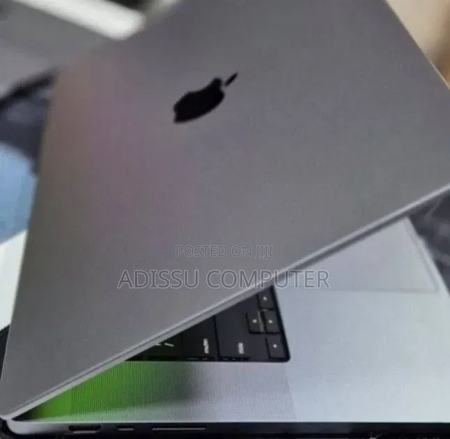 New Laptop Apple MacBook Pro 2021 M1 32GB Apple M1 Pro SSD 512GB