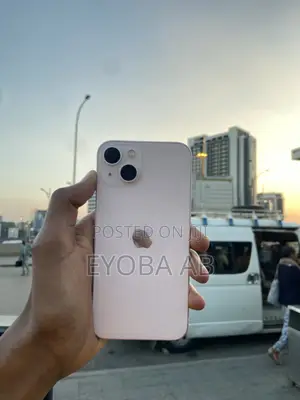 New Apple iPhone 13 128 GB Pink