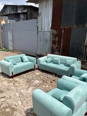 ጥራት ያለው አዲስ የሶፋ ስብስብ (Sofa Set)