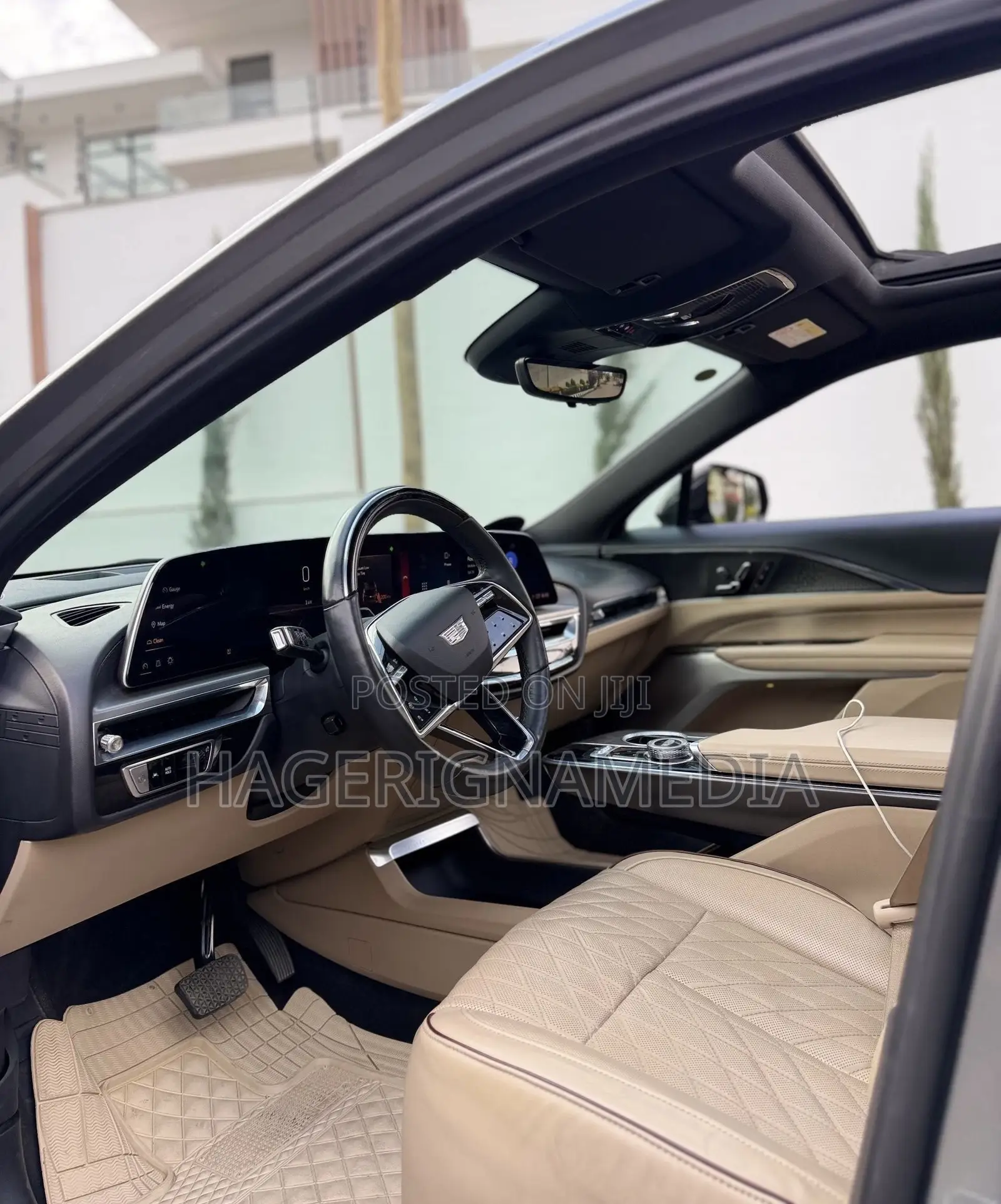 Cadillac Lyriq 2023 Gray