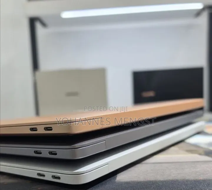 New Laptop Apple MacBook Air 2020 M1 8GB Apple M1 SSD 256GB