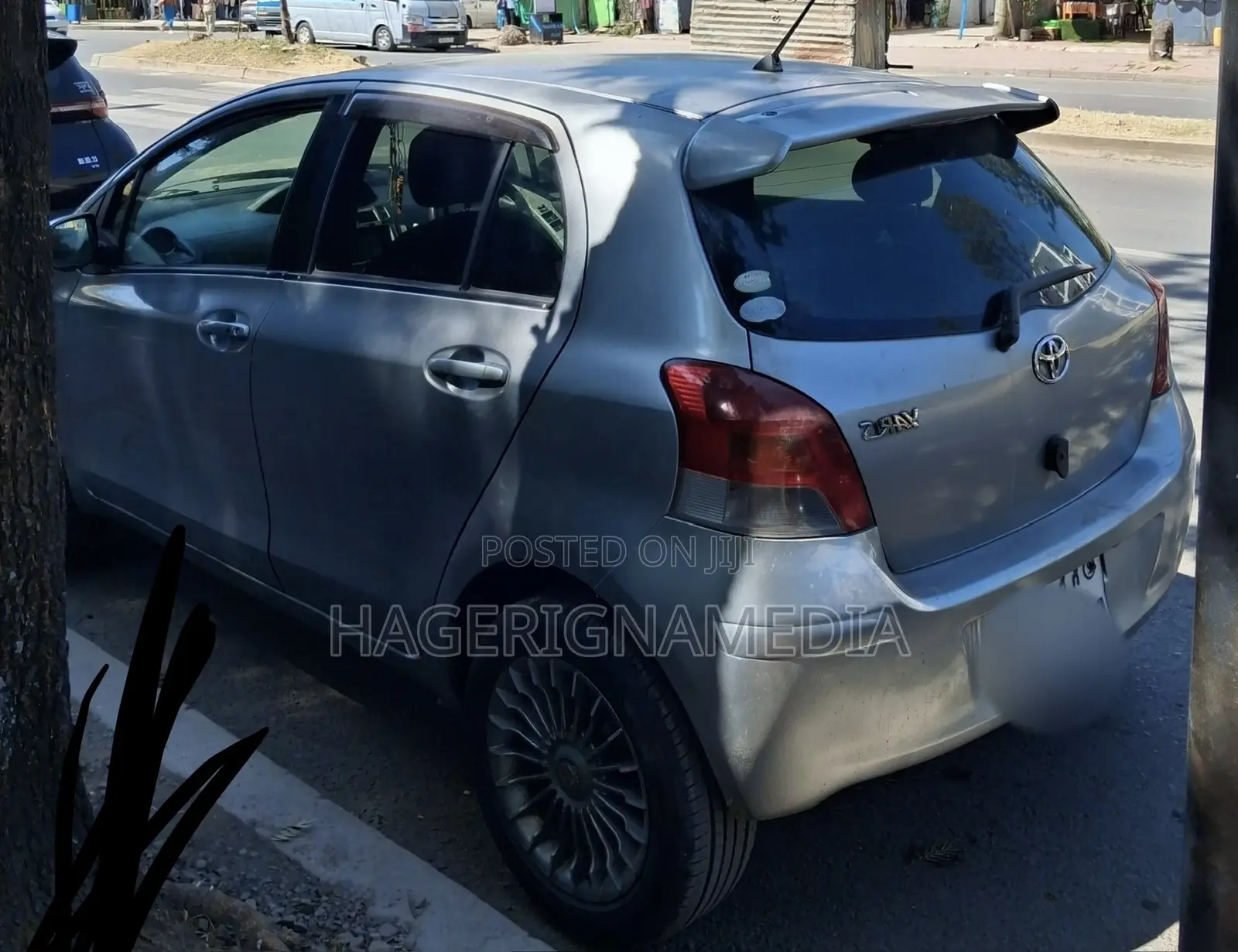 Toyota Yaris 2010 Silver