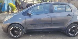 Toyota Yaris 2009 Gray