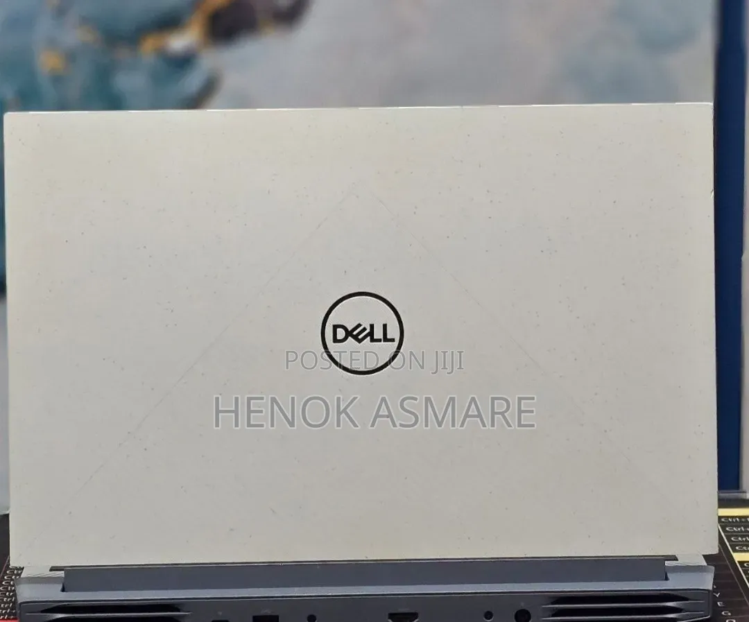 New Laptop Dell G15 5510 16GB Intel Core Ultra 7 SSD 512GB