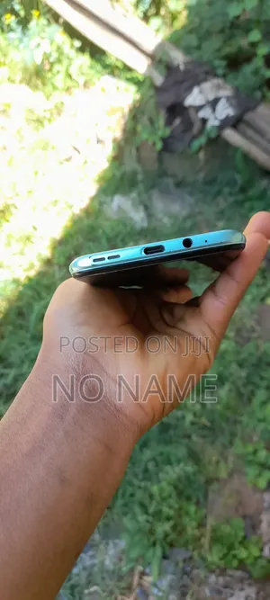 Infinix Hot 20 Play 64 GB Bronze