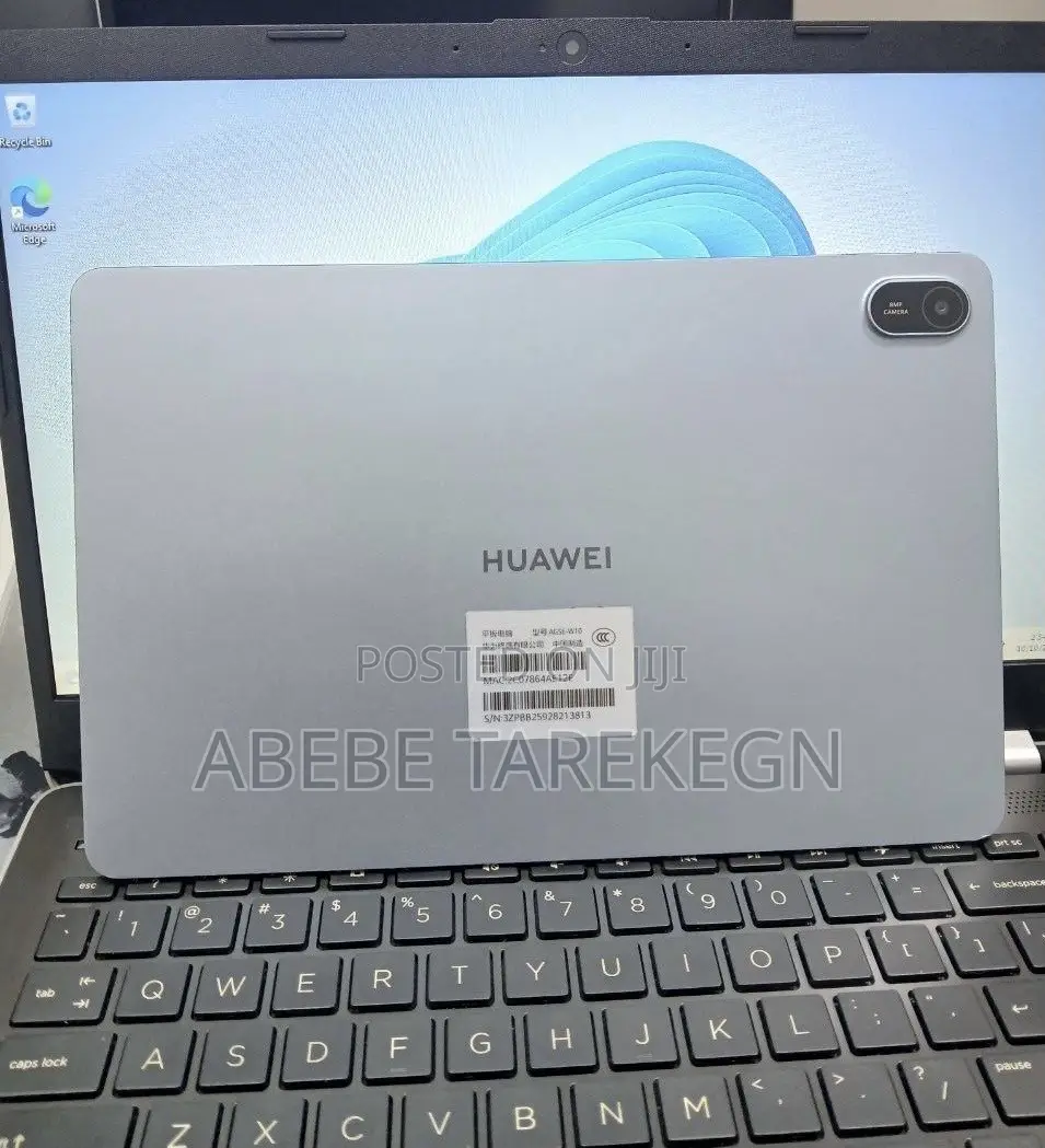 New Server Huawei 8GB Qualcomm Snapdragon X Plus SSD 128GB