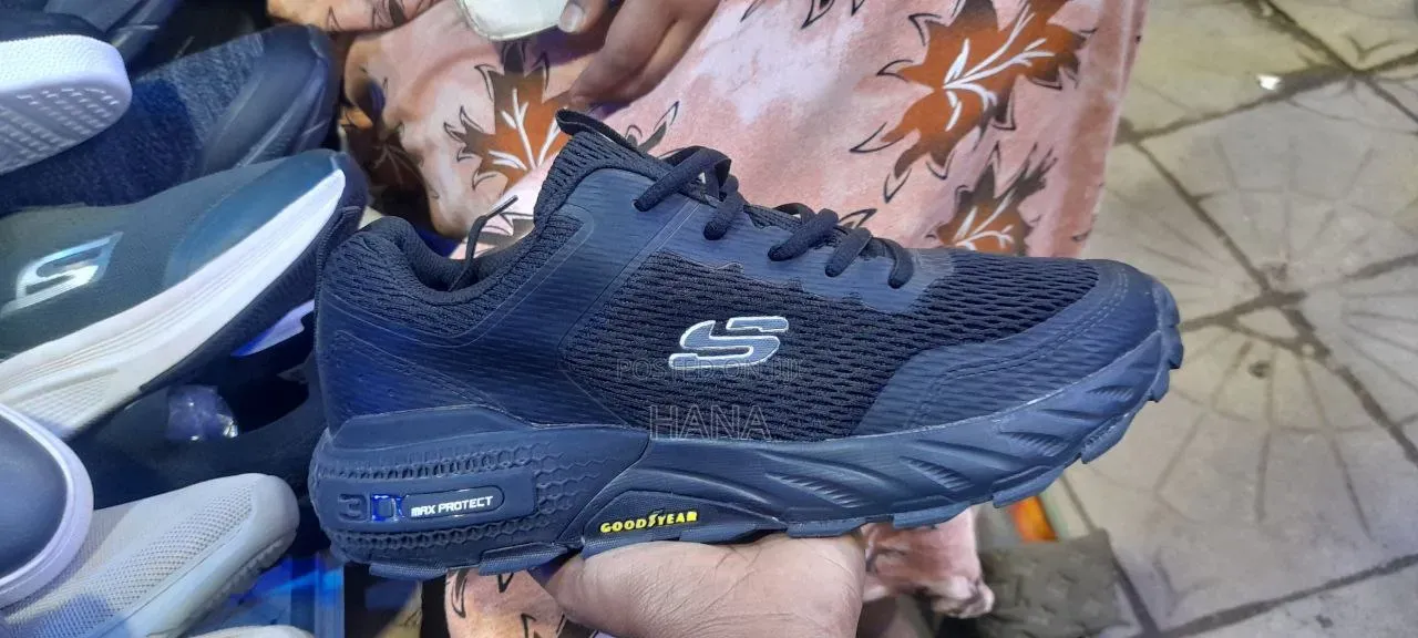 Skechers Max