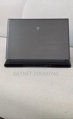 New Laptop Alienware M17x R2 32GB Intel Core i9 SSD 2T