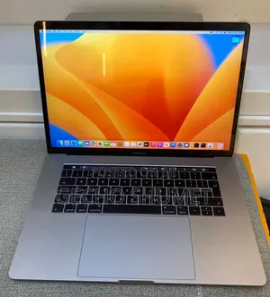 New Laptop Apple MacBook Pro 2017 16GB Intel Core i7 SSD 512GB