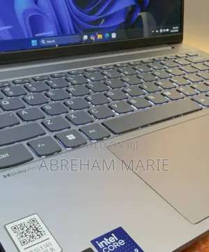 New Laptop Lenovo Legion Pro 7 32GB Intel Core Ultra 9 SSD 512GB