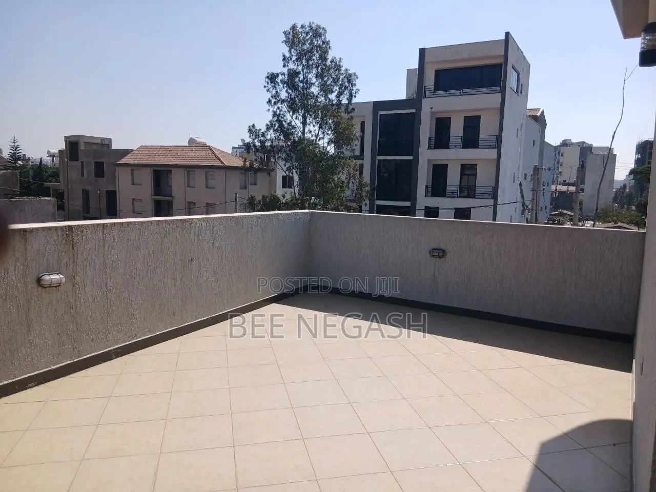 5bdrm House in Nifas Silk-Lafto for sale
