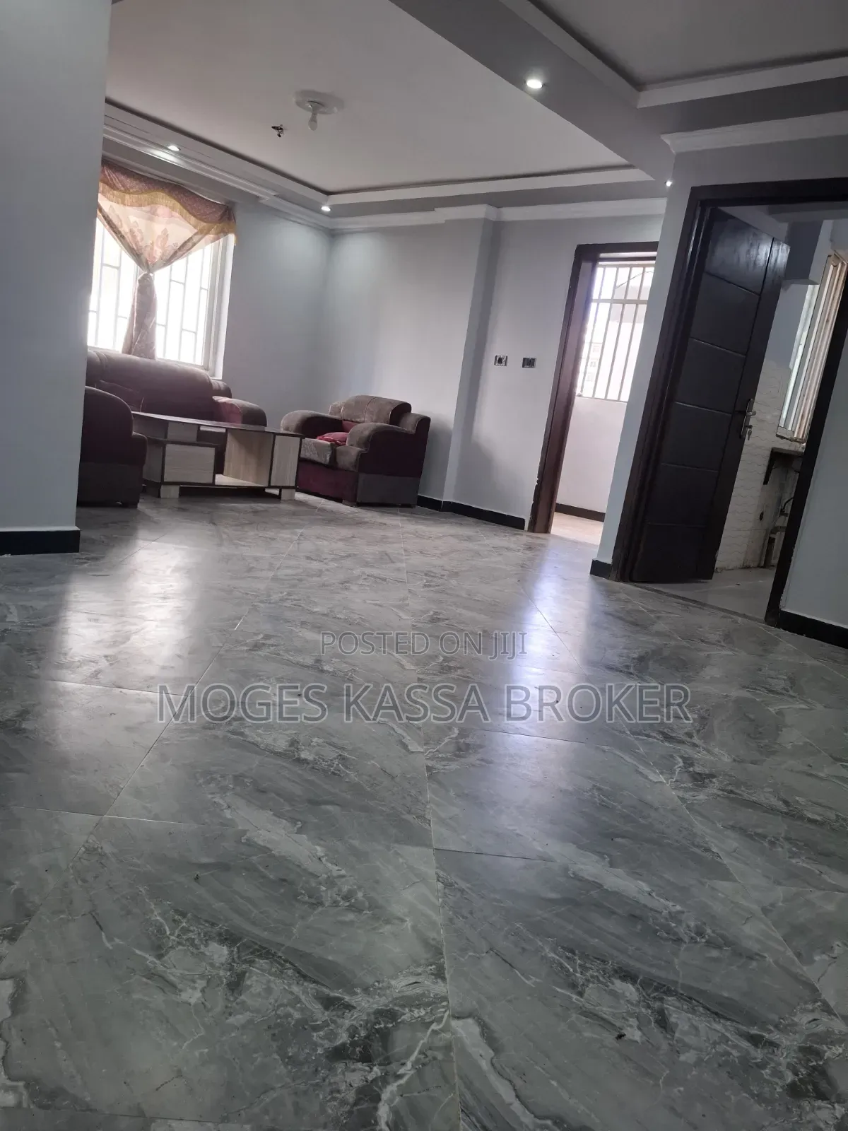 Furnished 3bdrm Condo in ኮዬ ፈቼ 20/80 ኮንዶሚንየም, Yeka for sale