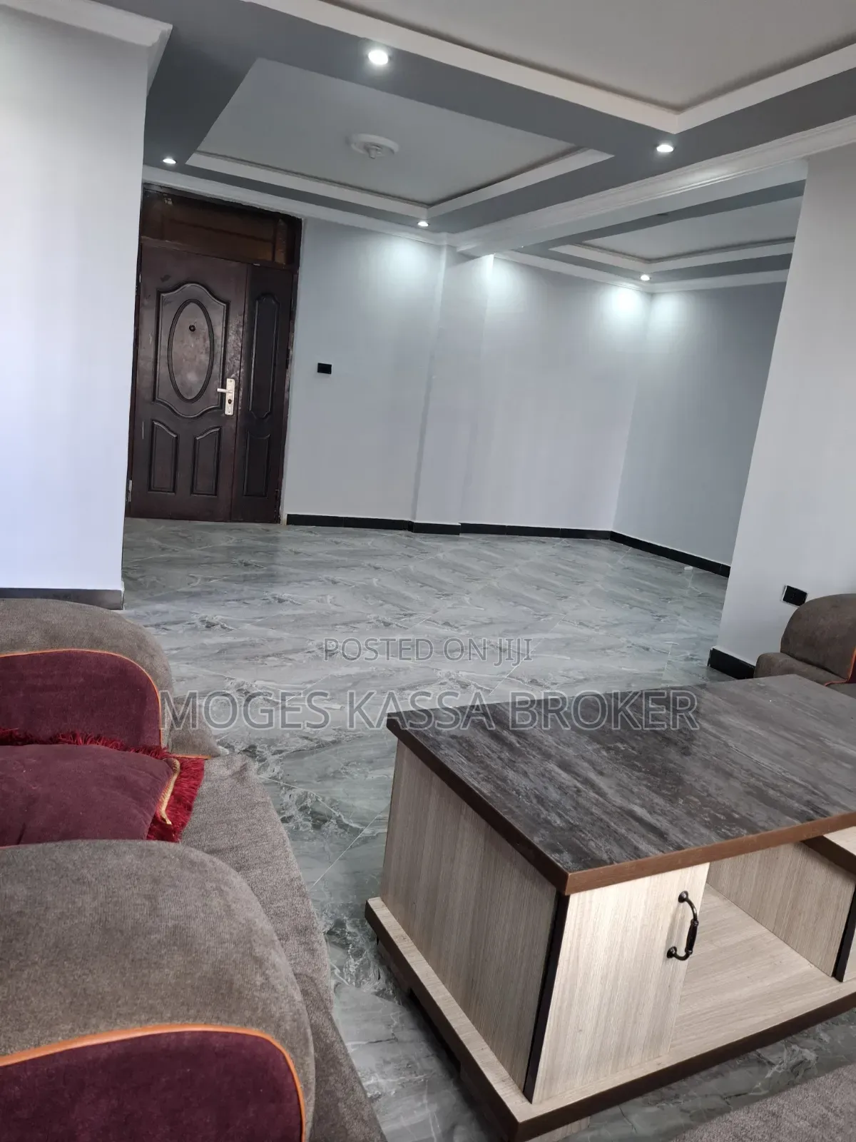 Furnished 3bdrm Condo in ኮዬ ፈቼ 20/80 ኮንዶሚንየም, Yeka for sale