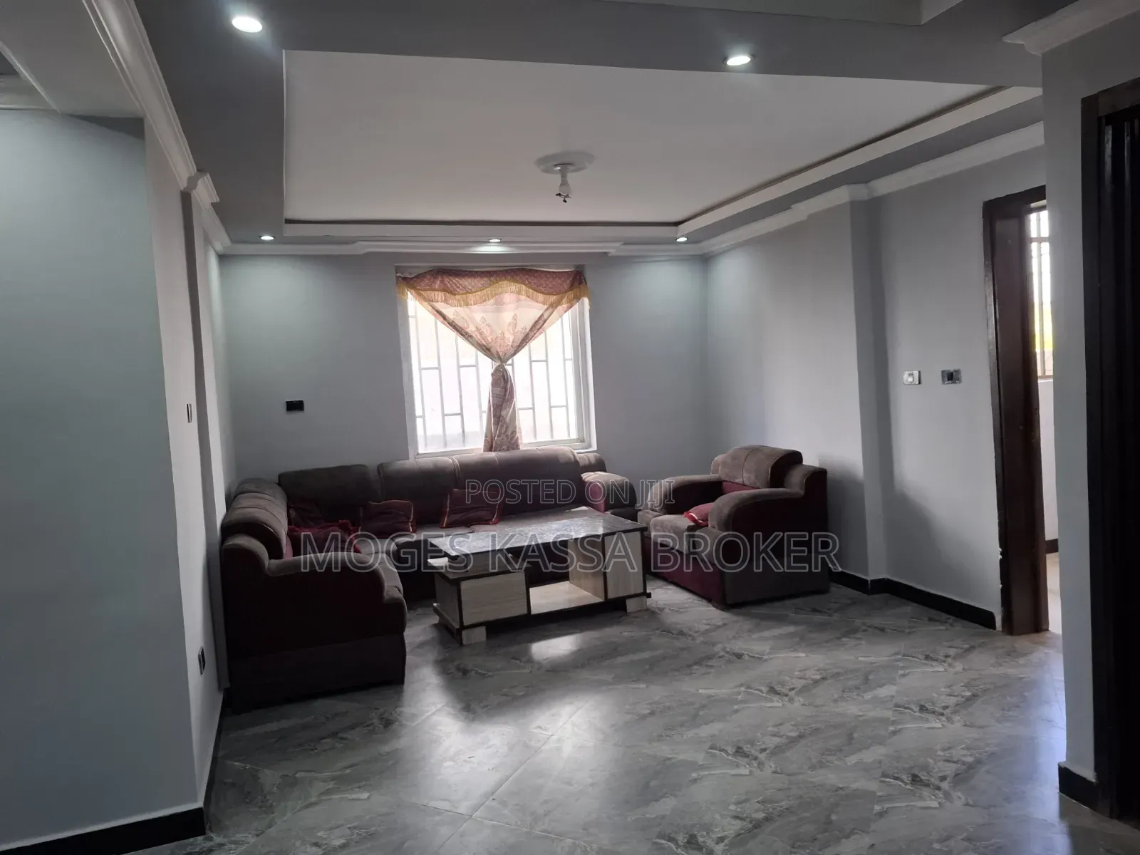 Furnished 3bdrm Condo in ኮዬ ፈቼ 20/80 ኮንዶሚንየም, Yeka for sale