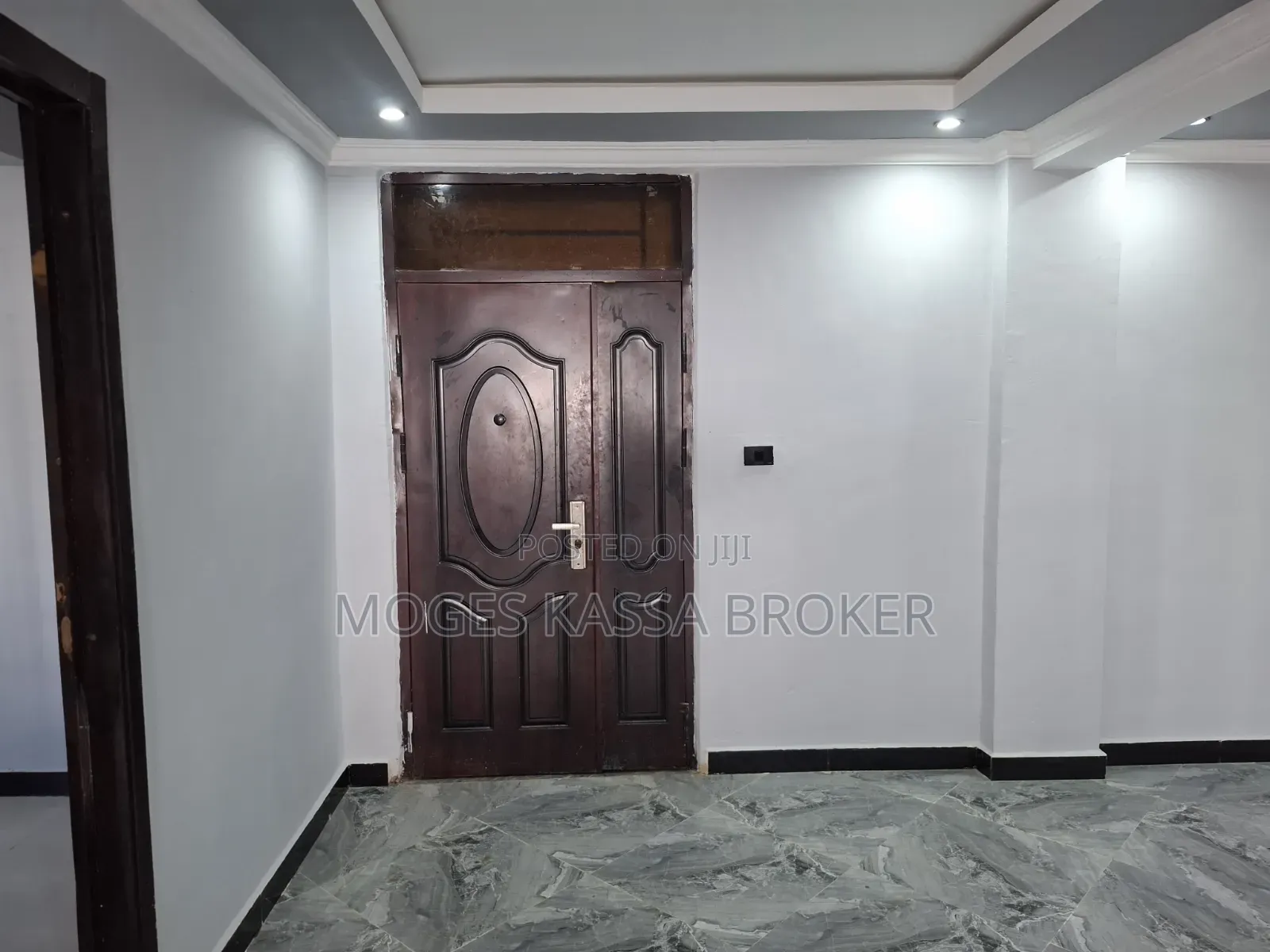 Furnished 3bdrm Condo in ኮዬ ፈቼ 20/80 ኮንዶሚንየም, Yeka for sale