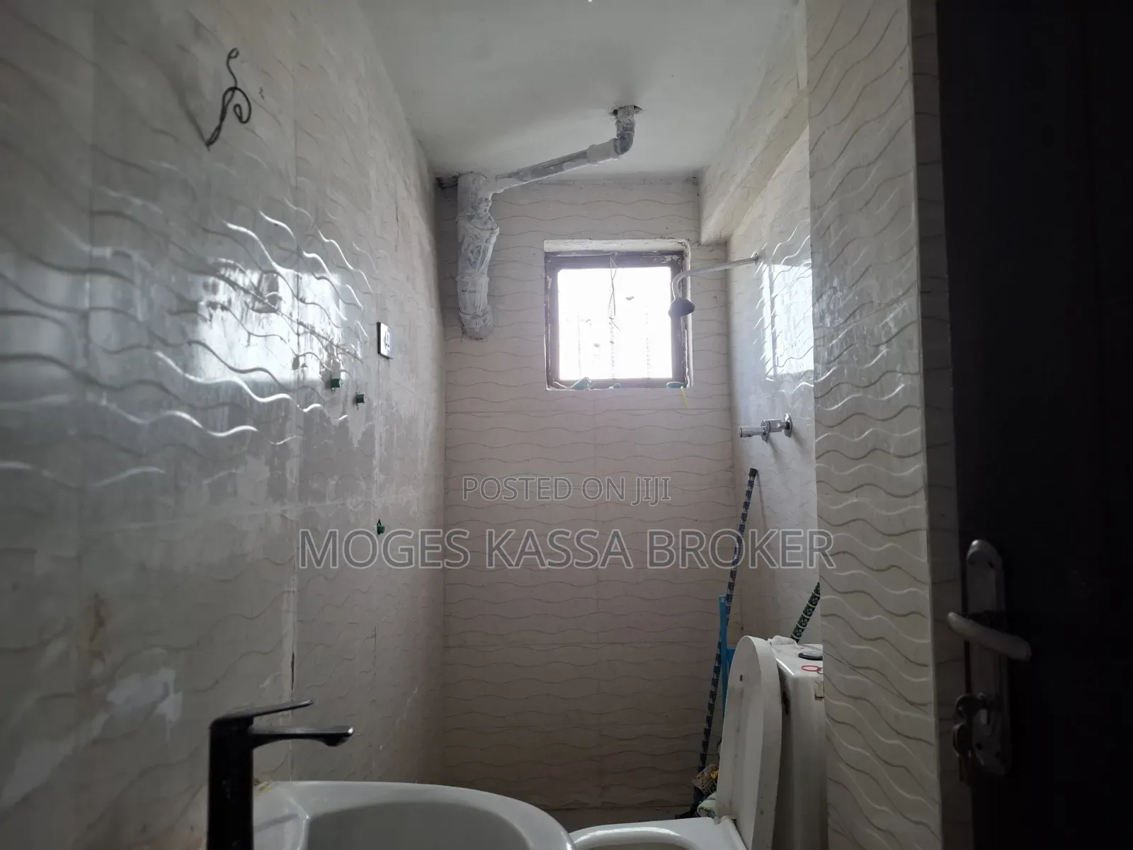Furnished 3bdrm Condo in ኮዬ ፈቼ 20/80 ኮንዶሚንየም, Yeka for sale