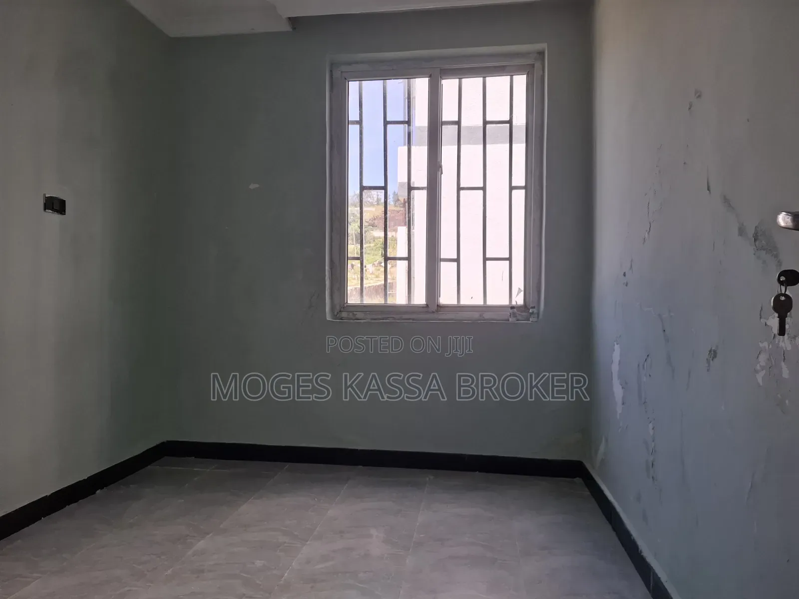 Furnished 3bdrm Condo in ኮዬ ፈቼ 20/80 ኮንዶሚንየም, Yeka for sale