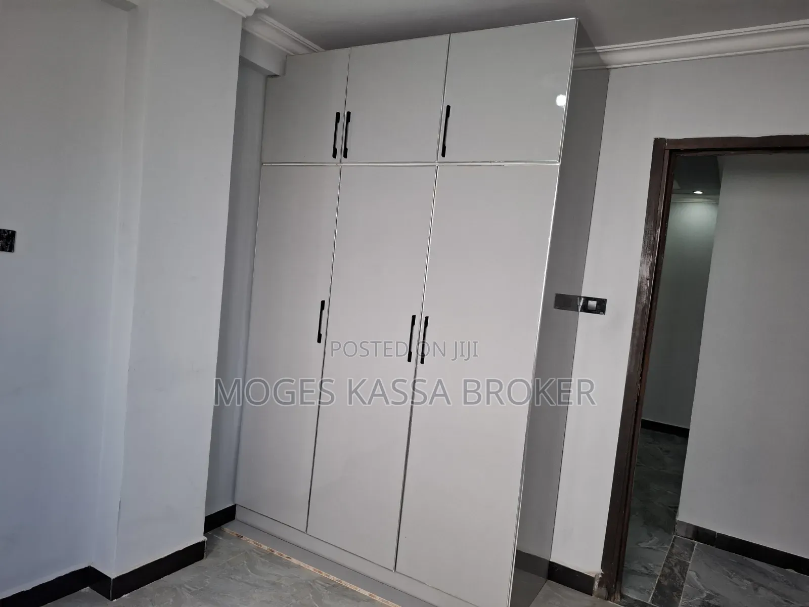 Furnished 3bdrm Condo in ኮዬ ፈቼ 20/80 ኮንዶሚንየም, Yeka for sale