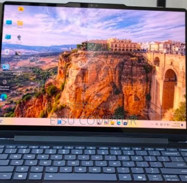 New Lenovo Yoga Pro 9i Aura Edition 16GB Intel Core Ultra 7 SSD 1T