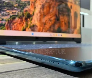 New Lenovo Yoga Pro 9i Aura Edition 16GB Intel Core Ultra 7 SSD 1T