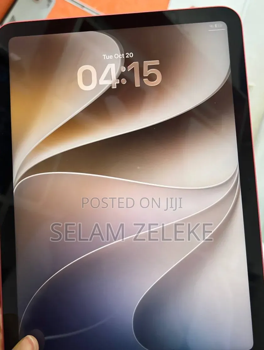 New Apple iPad (2025) 128 GB Red