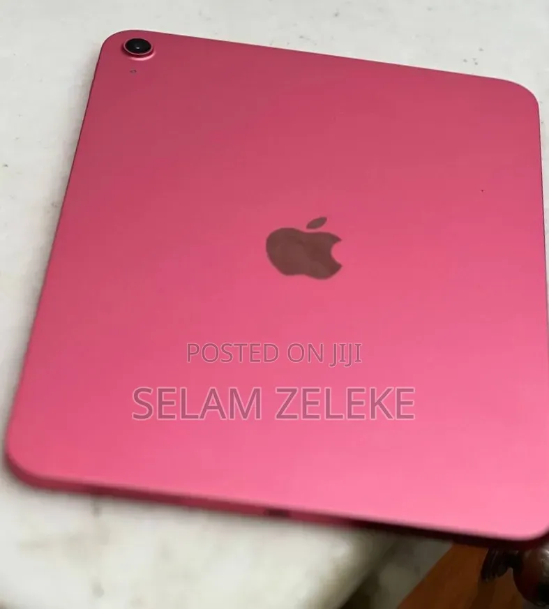 New Apple iPad (2025) 128 GB Red