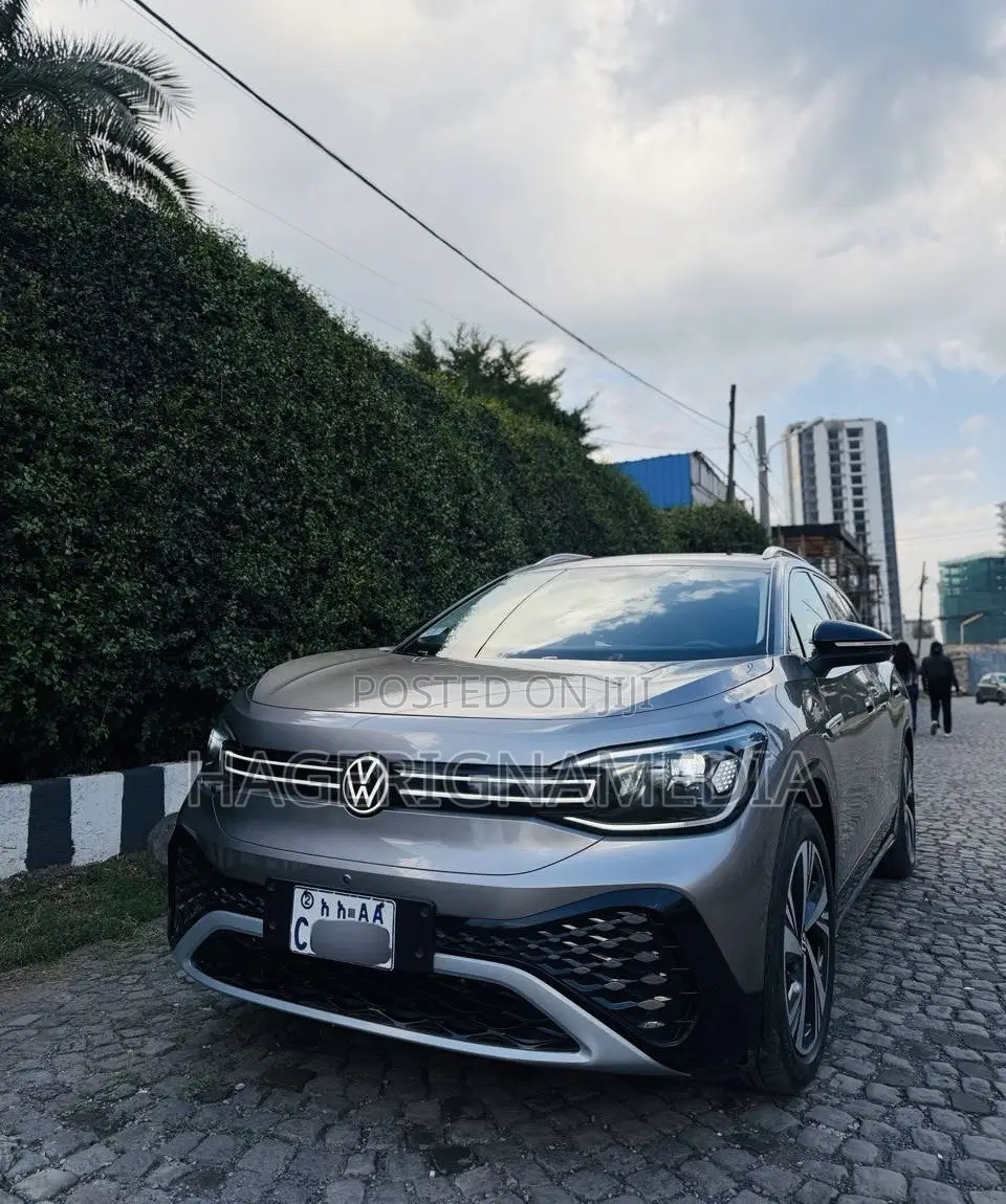 Volkswagen ID.6 2025 Gray