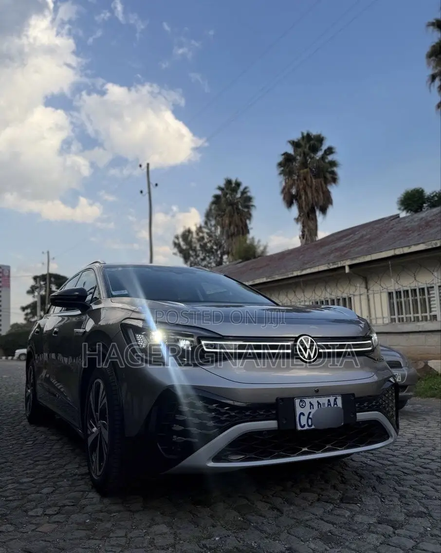 Volkswagen ID.6 2025 Gray