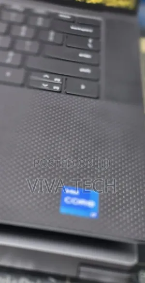 New Laptop Dell Inspiron 15 5570 16GB Intel Core i7 SSD 512GB