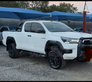Hilux Invincible 2021