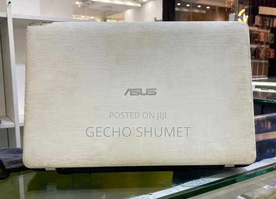 New Laptop Asus 12GB Intel Core i3 HDD 500GB