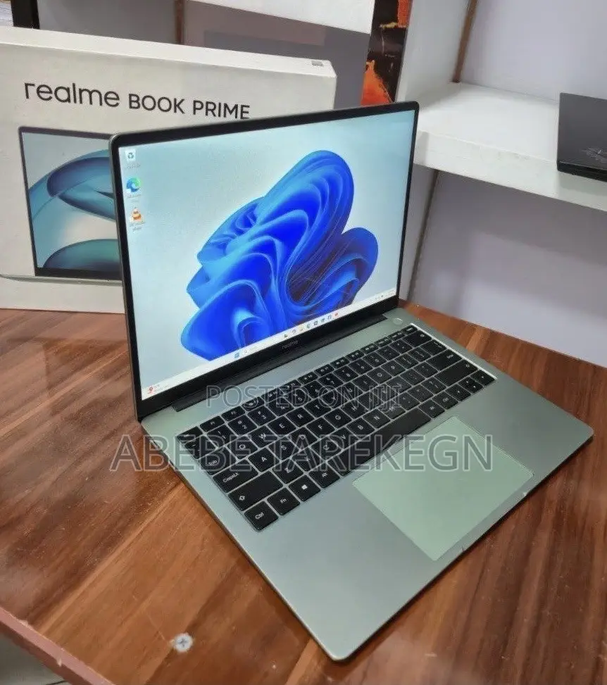 New Laptop Apple MacBook 16GB Intel SSD 512GB