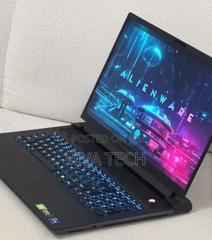 New Laptop Alienware 32GB Intel Core i9 SSD 2T