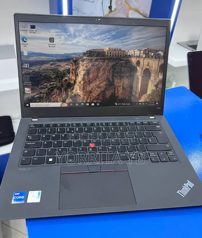New Laptop Lenovo ThinkPad T14 16GB Intel Core i5 SSD 512GB