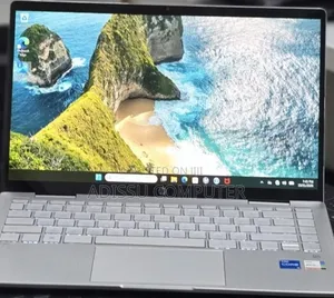 New Laptop HP Pavilion x360 8GB Intel Core i5 SSD 512GB