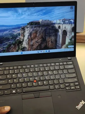 New Laptop Lenovo ThinkPad T14 G2 16GB Intel Core i7 SSD 512GB